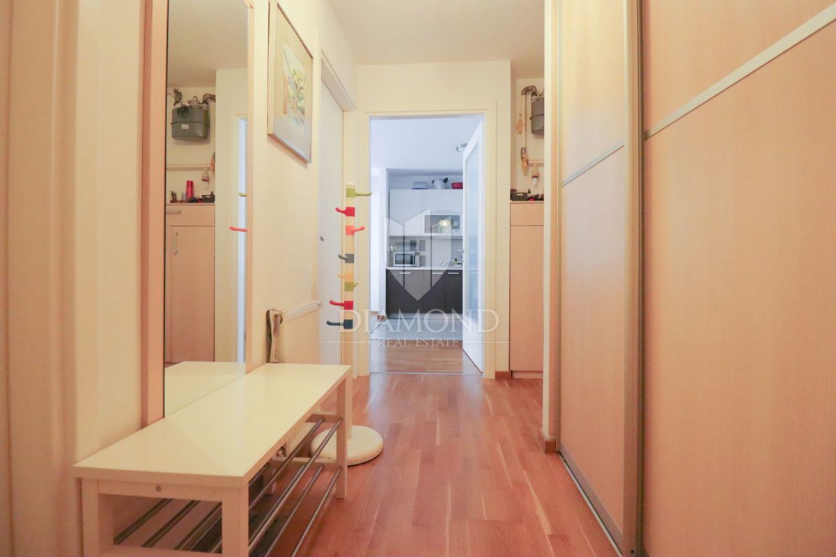 Zagreb, Špansko! Funkcionalno trisobno stanovanje!