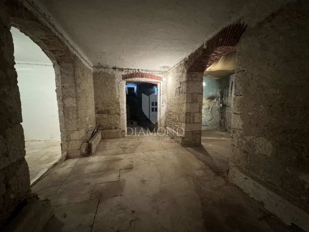 Istra, center Pule, poslovni prostori