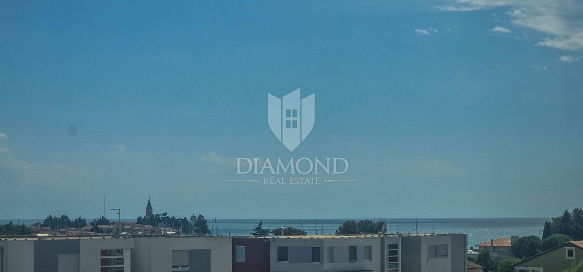 EKSKLUZIVNO! Novigrad, stanovanje 60m2 s čudovitim pogledom na morje!