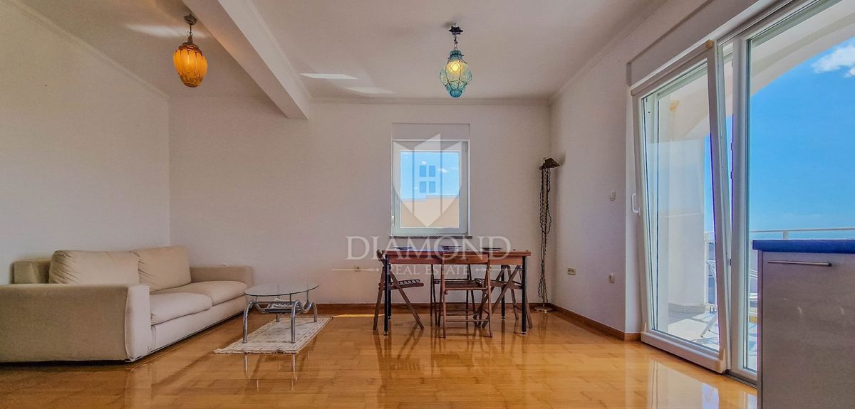 EKSKLUZIVNO! Novigrad, stanovanje 60m2 s čudovitim pogledom na morje!