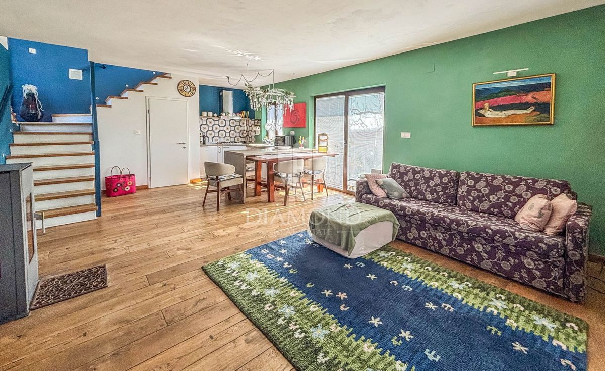 Buje, okolica- simpatična prizemnica na osunčanem zemljišču!