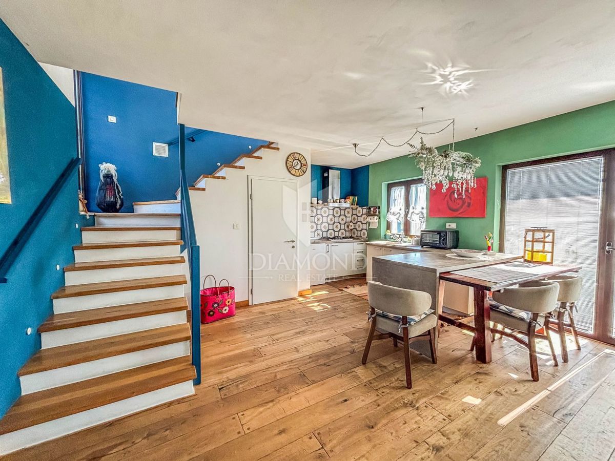 Buje, okolica- simpatična prizemnica na osunčanem zemljišču!