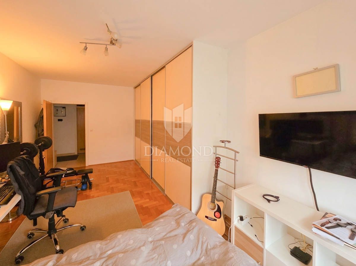 Zagreb, Špansko! Petsobno stanovanje z dvoriščem!