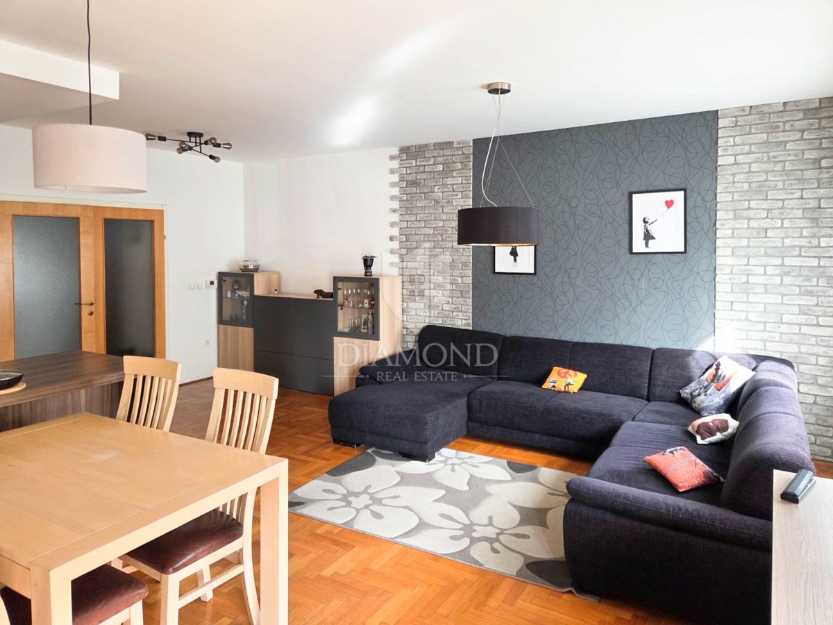 Zagreb, Špansko! Petsobno stanovanje z dvoriščem!