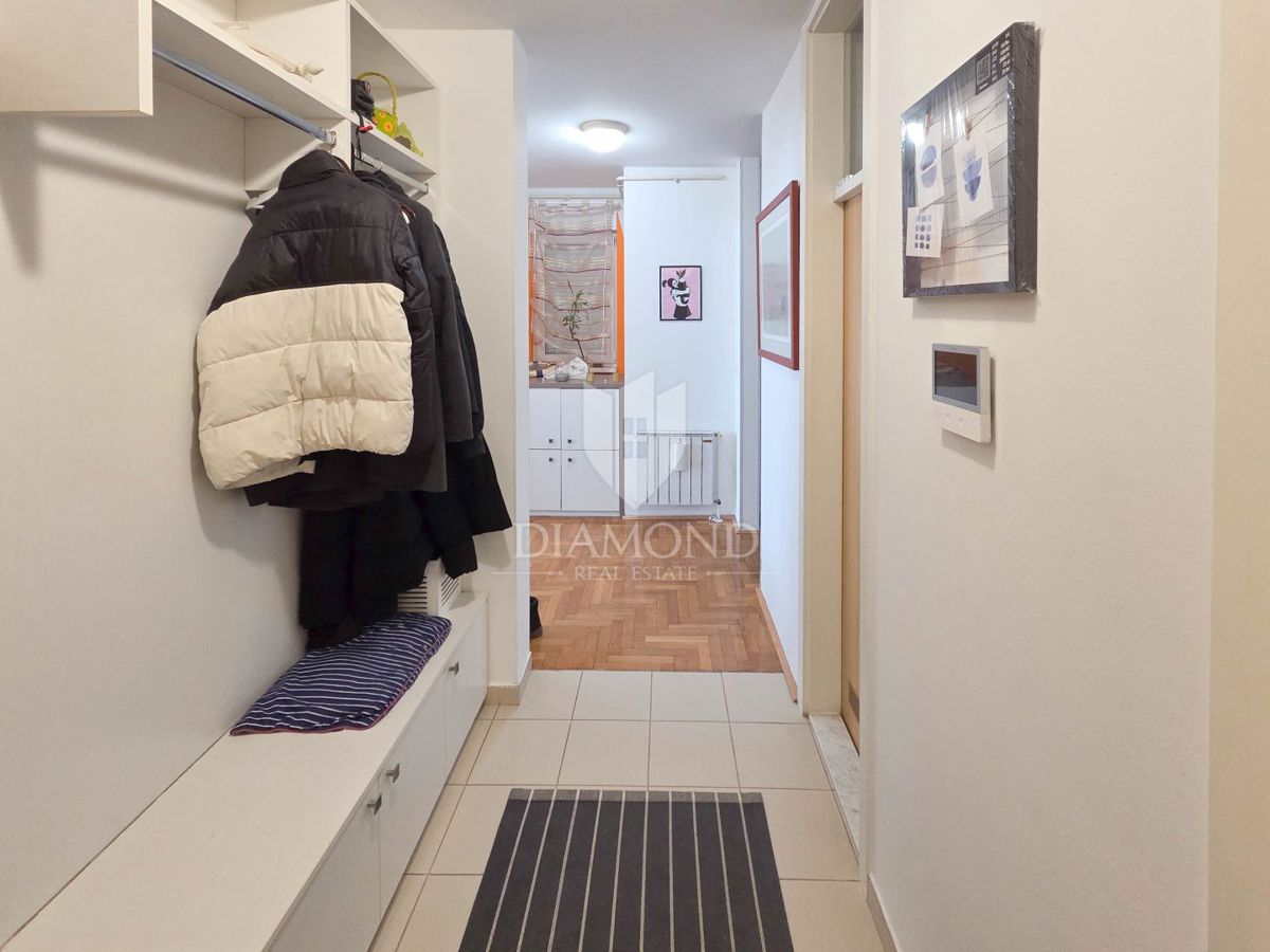 Zagreb, Špansko! Petsobno stanovanje z dvoriščem!