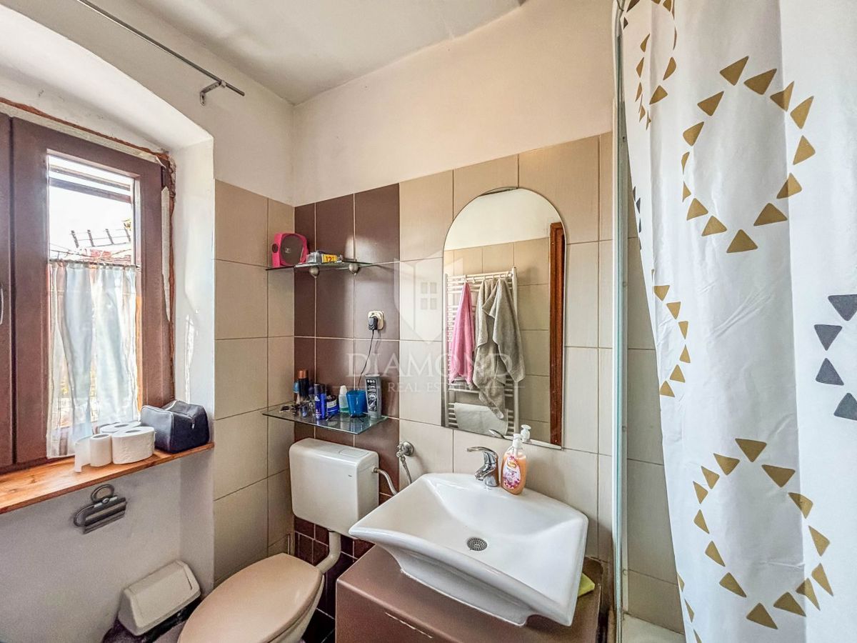 Istra, Poreč, okolica, takoj vseljiva vrstna hiša!