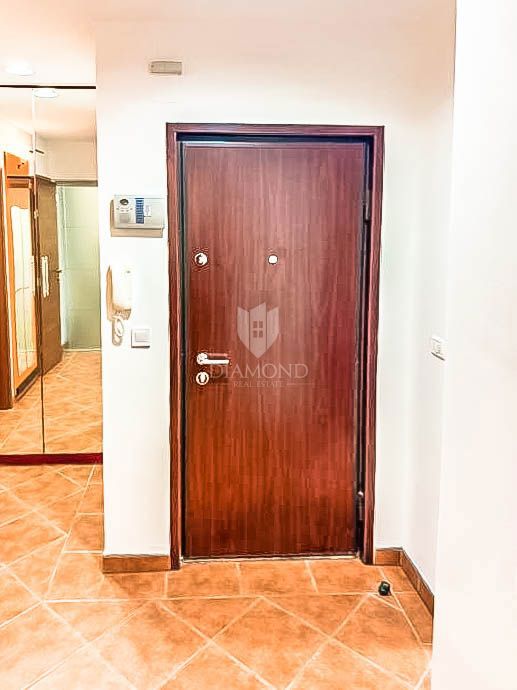 Apartmaj Sigečica, Trnje, 72m2