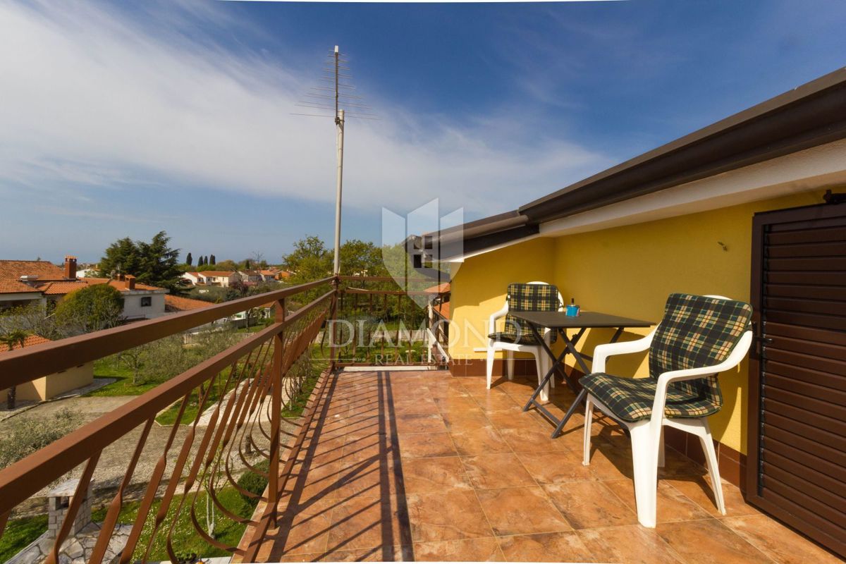 Apartmajska hiša s 4 apartmaji v bližini Poreča