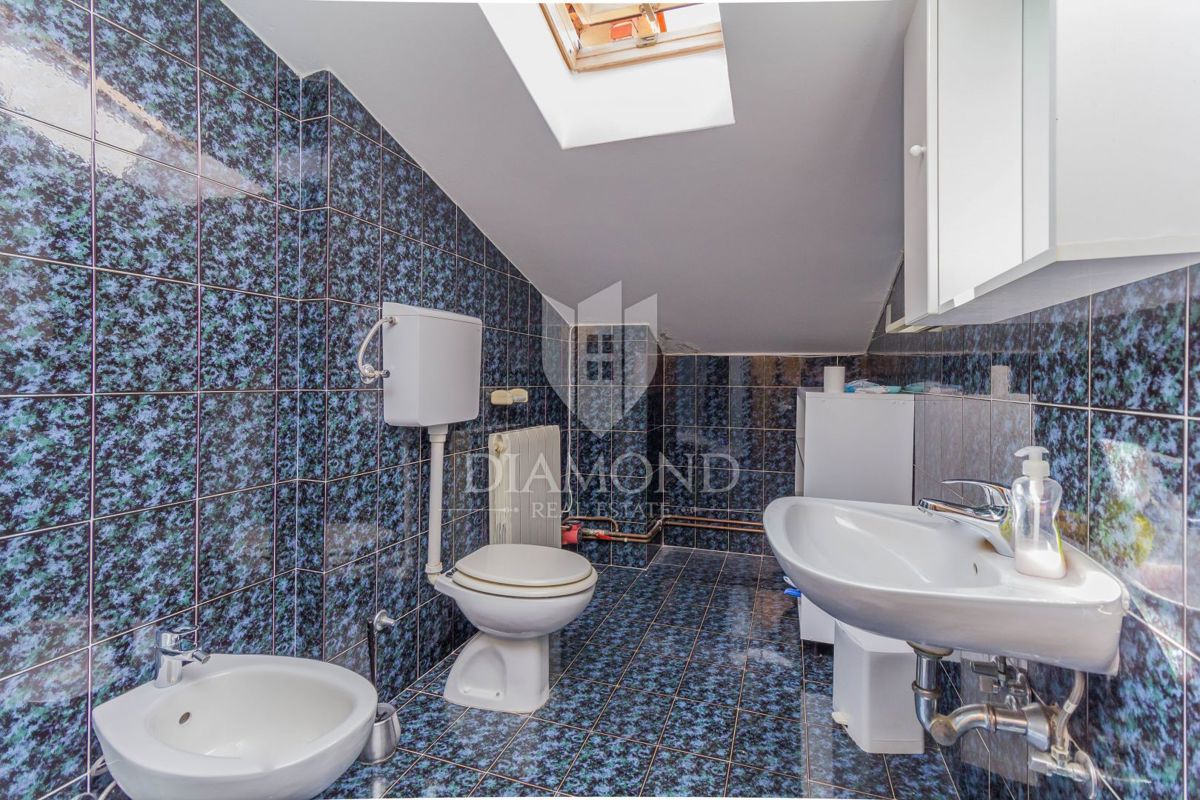Apartmajska hiša s 4 apartmaji v bližini Poreča