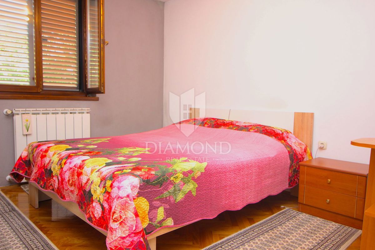 Labin, družinska hiša s štirimi apartmaji