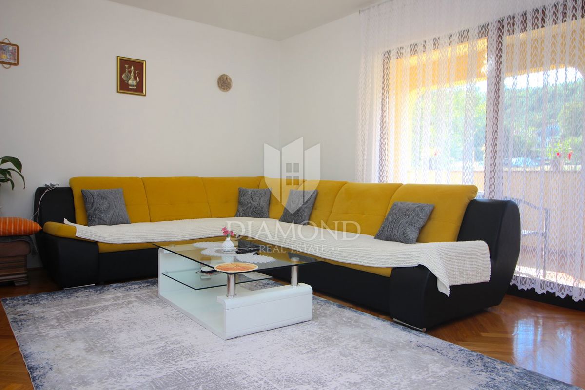 Labin, družinska hiša s štirimi apartmaji