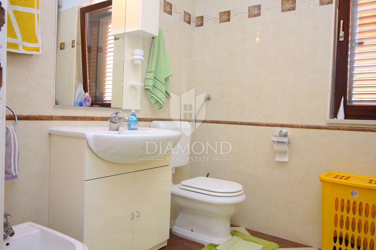 Labin, družinska hiša s štirimi apartmaji