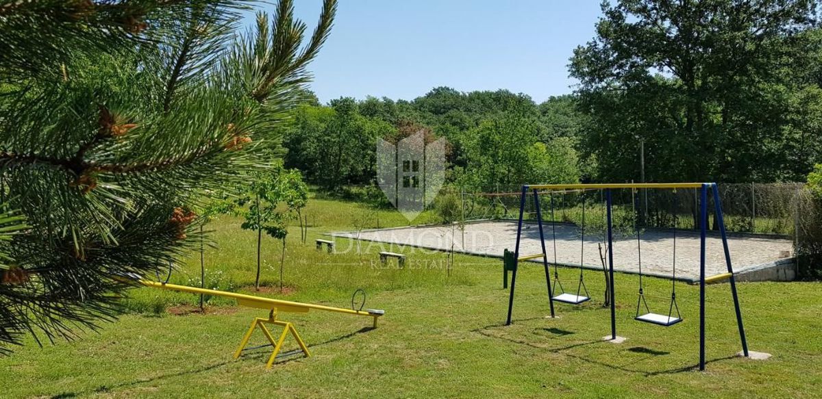 Žminj, okolica, posest z utečeno najemniško dejavnostjo