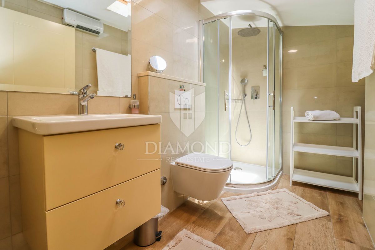 Rovinj, apartmajska hiša v starem delu mesta