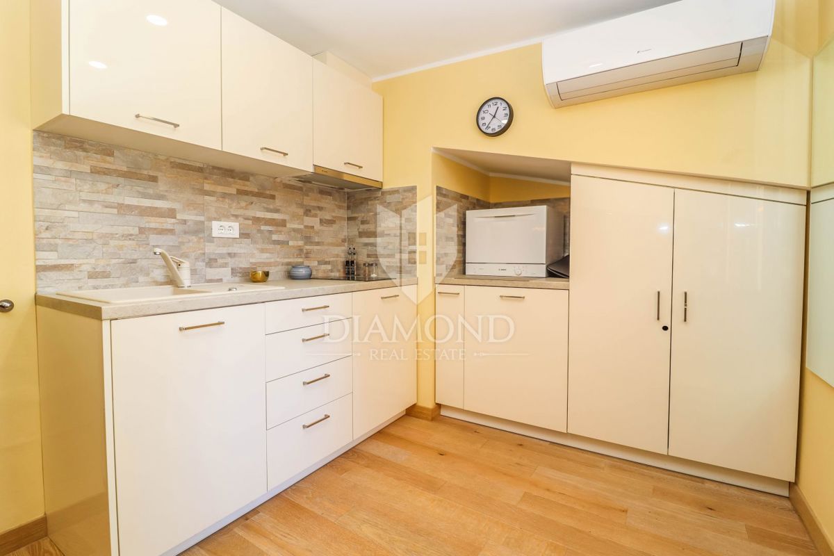 Rovinj, apartmajska hiša v starem delu mesta