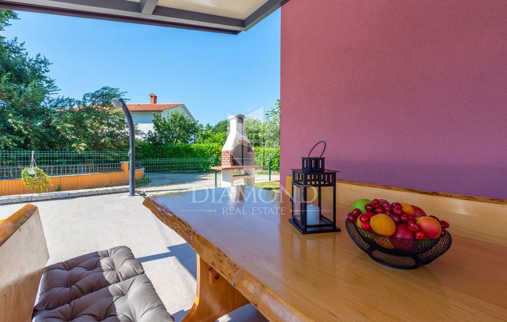 Labin, okolica, počitniška hiša z bazenom