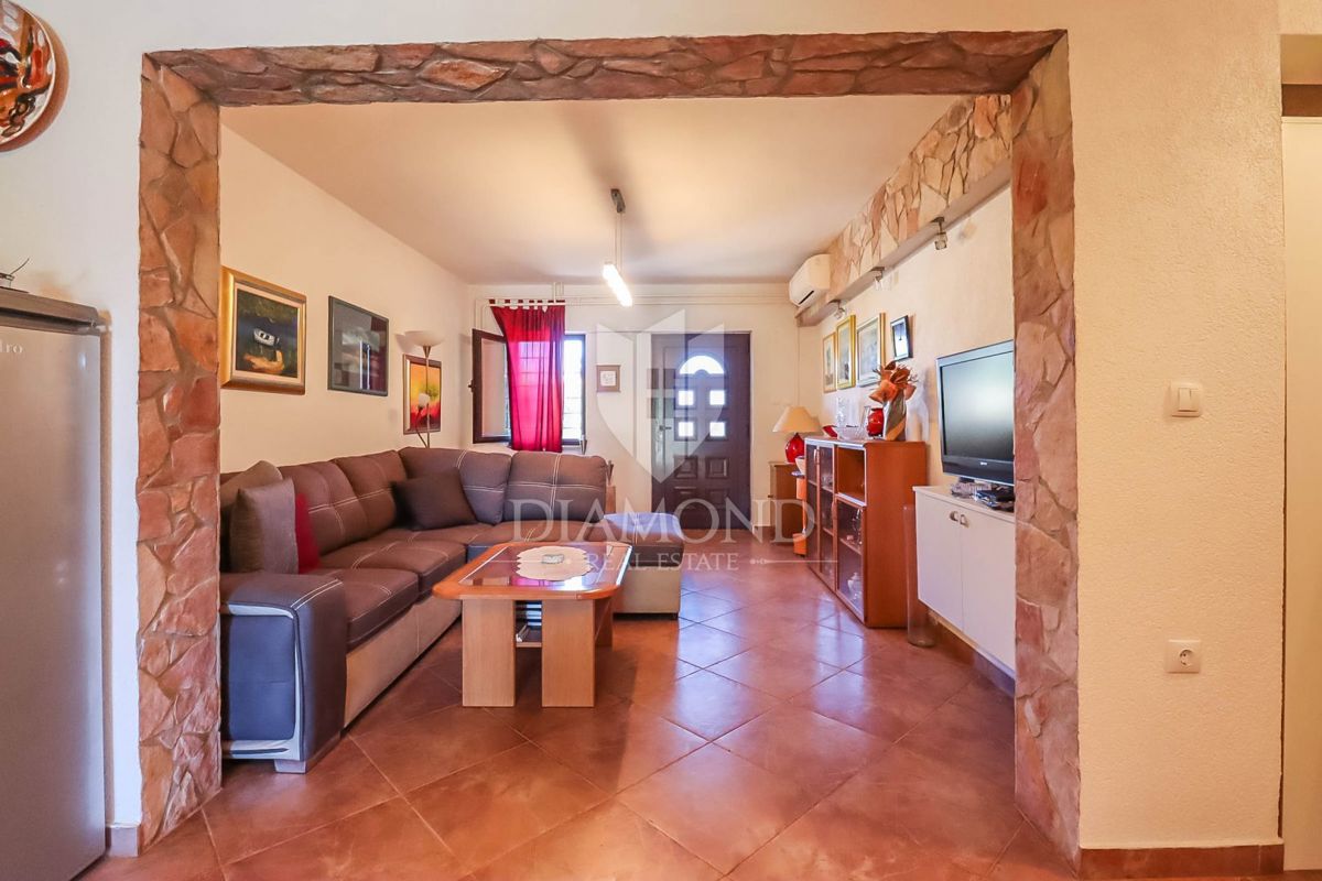 Hiša Veli vrh, Pula, 340m2