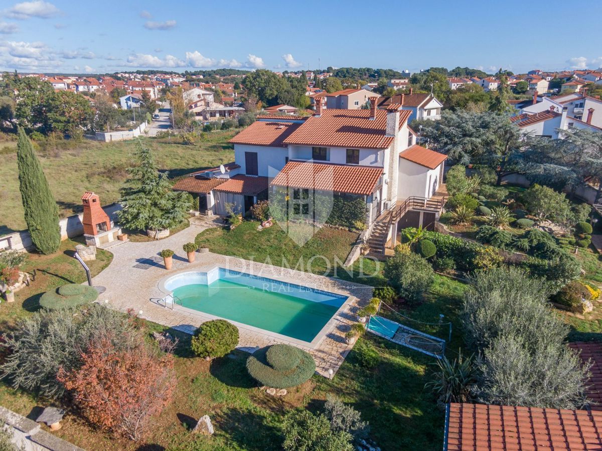 Hiša Veli vrh, Pula, 340m2