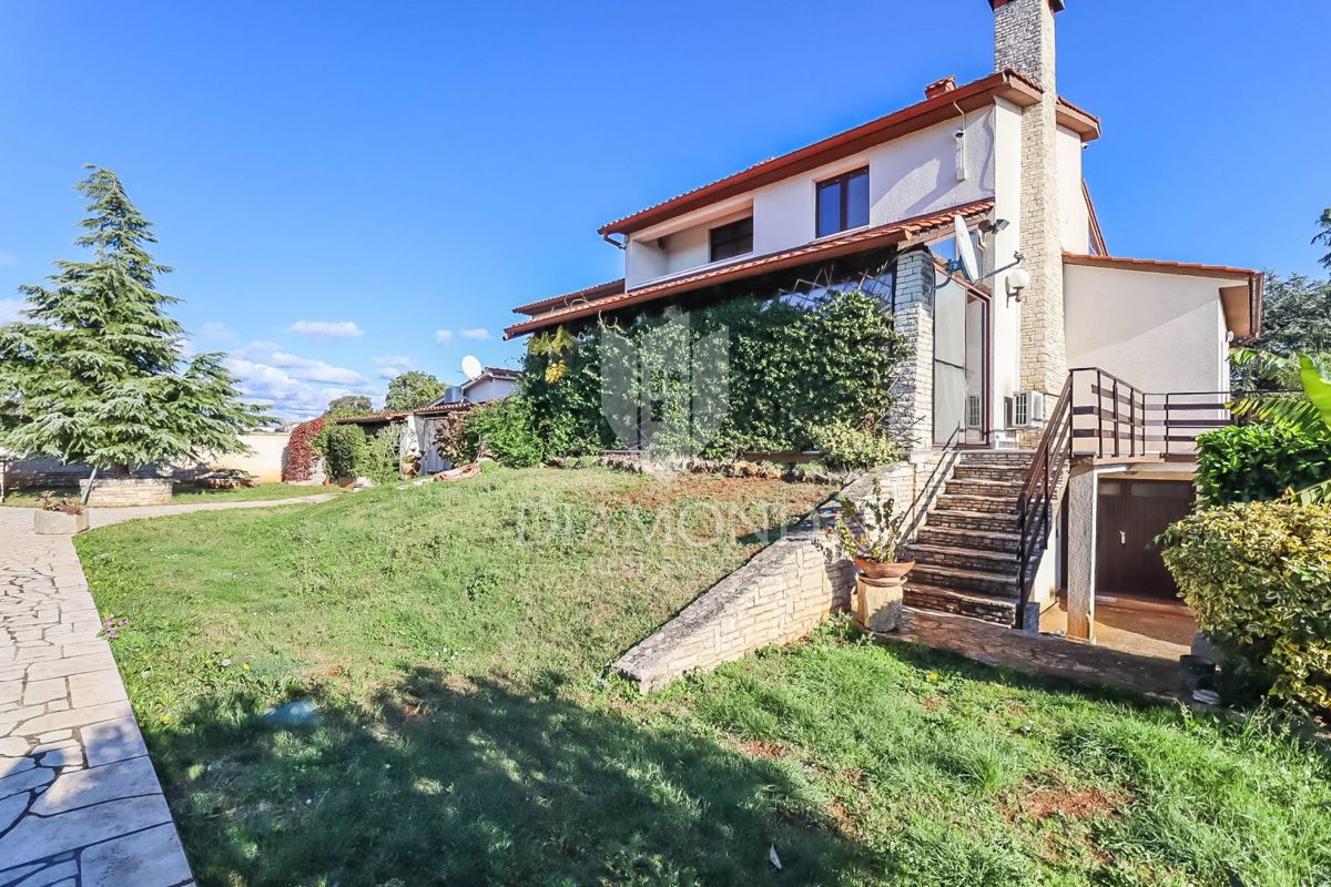 Hiša Veli vrh, Pula, 340m2