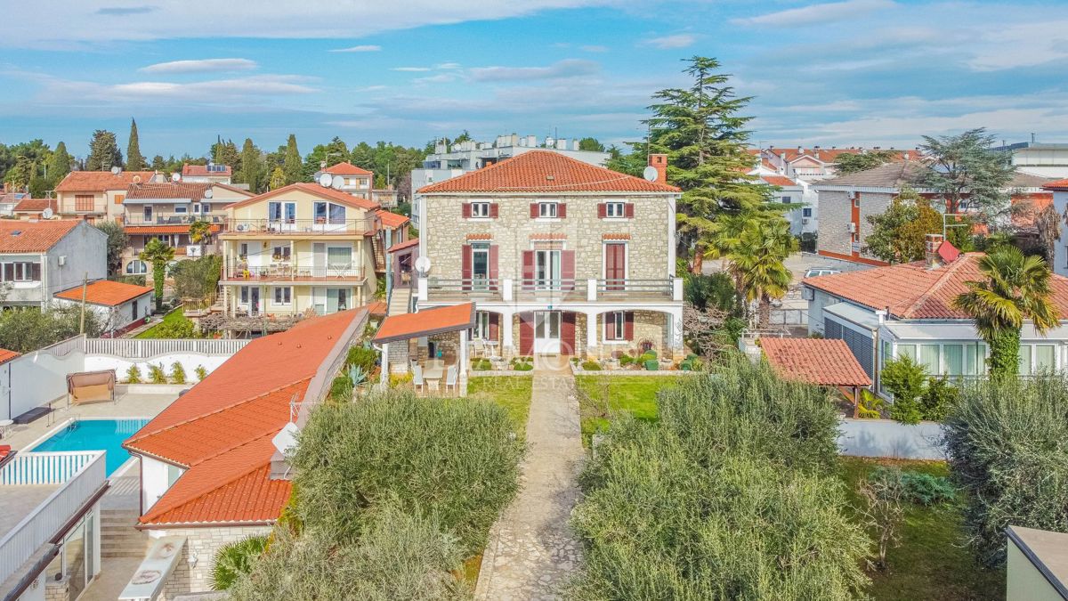 Umag, apartmajska hiša 1. red do morja!