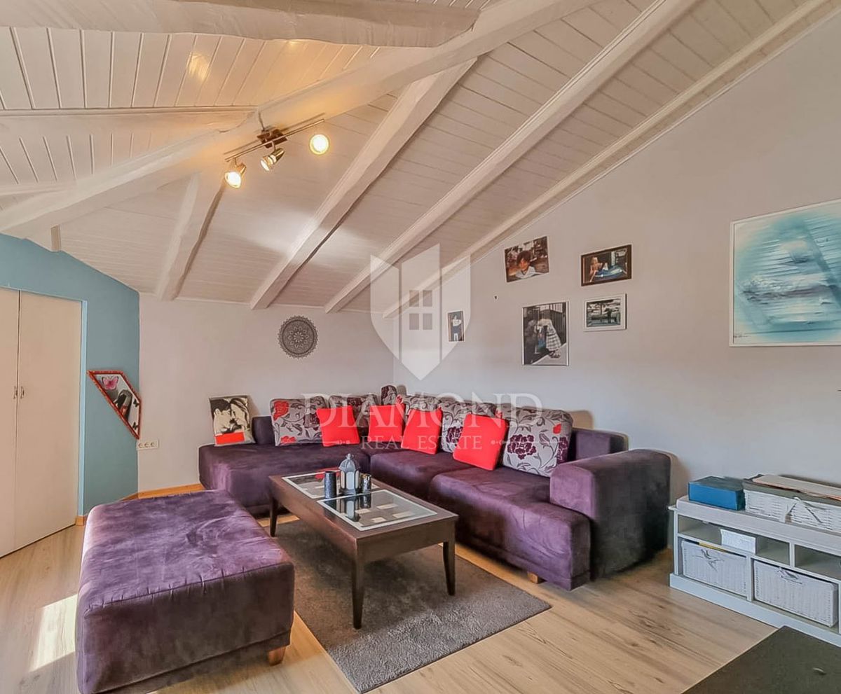 Umag, apartmajska hiša 1. red do morja!