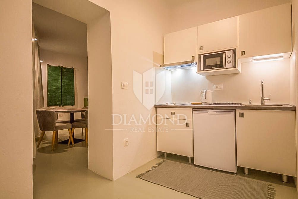 Rovinj, center, na novo prenovljeno stanovanje na zaželjeni lokaciji