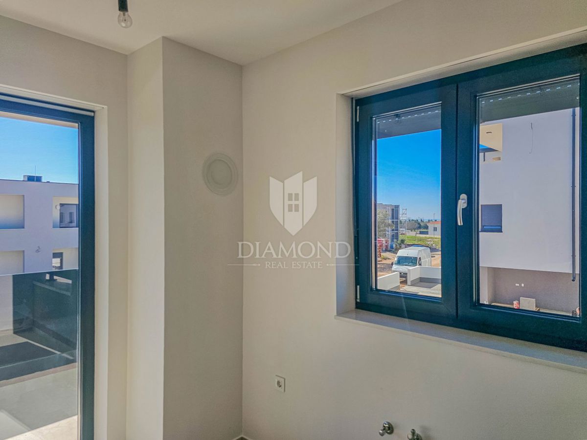 Umag, okolica! Čudovito stanovanje v novi stavbi!