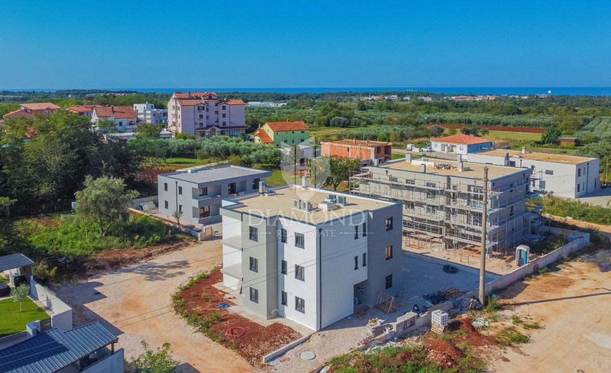 Umag, okolica! Čudovito stanovanje v novi stavbi!