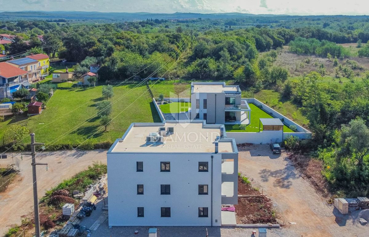Umag, okolica! Čudovito stanovanje v novi stavbi!