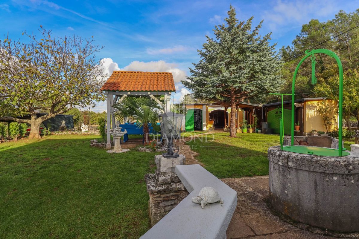 Rovinj, okolica, očarljiva kamnita hiša