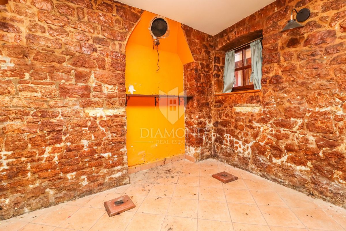 Rovinj, center, odlična priložnost za turistični objekt