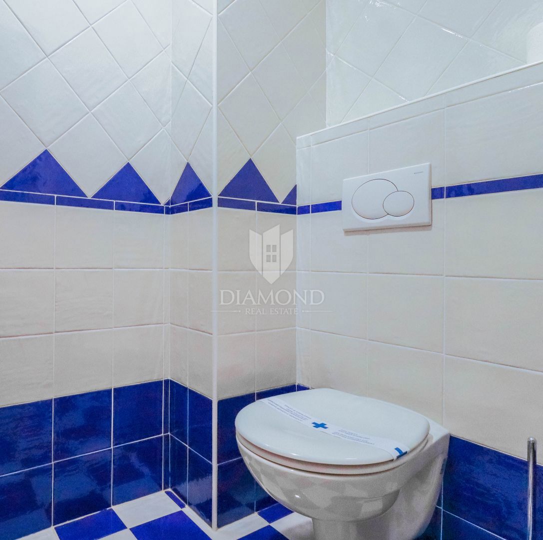 Umag, Crveni vrh! Odličen apartma 100 m od morja!
