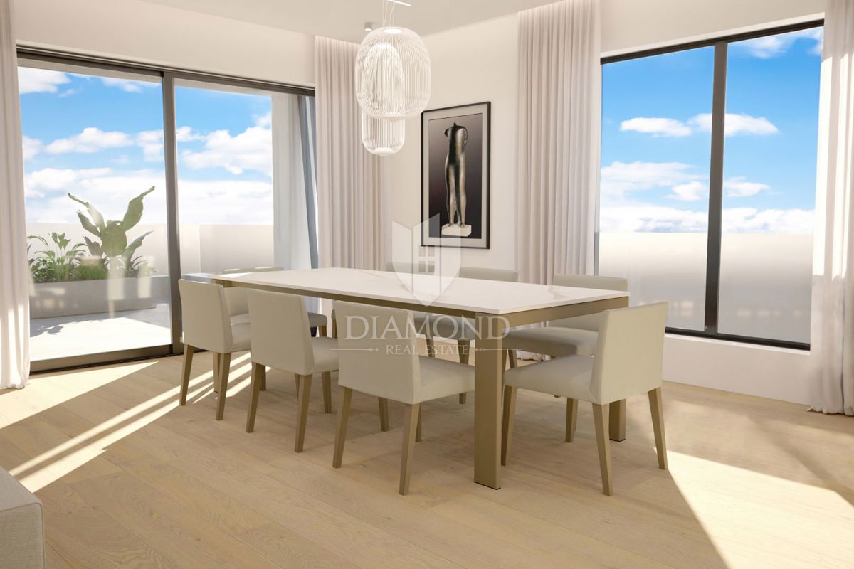 Oaza elegance in luksuza - vrhunski penthouse v centru Rovinja