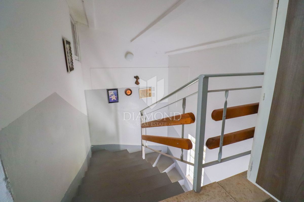 Rovinj, hiša s petimi enotami blizu strogem centru mesta