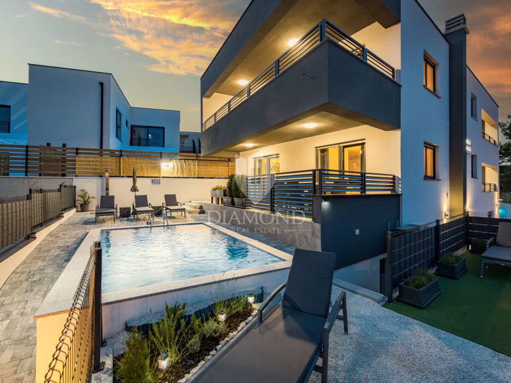 Medulin, komfortna, nova villa le 100m od plaže
