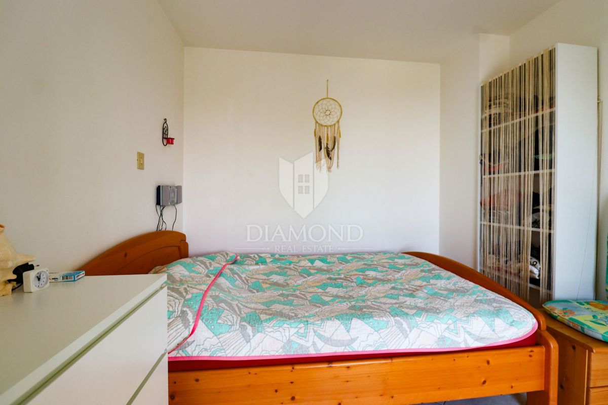 Apartma na iskani lokaciji, 300 metrov od morja.