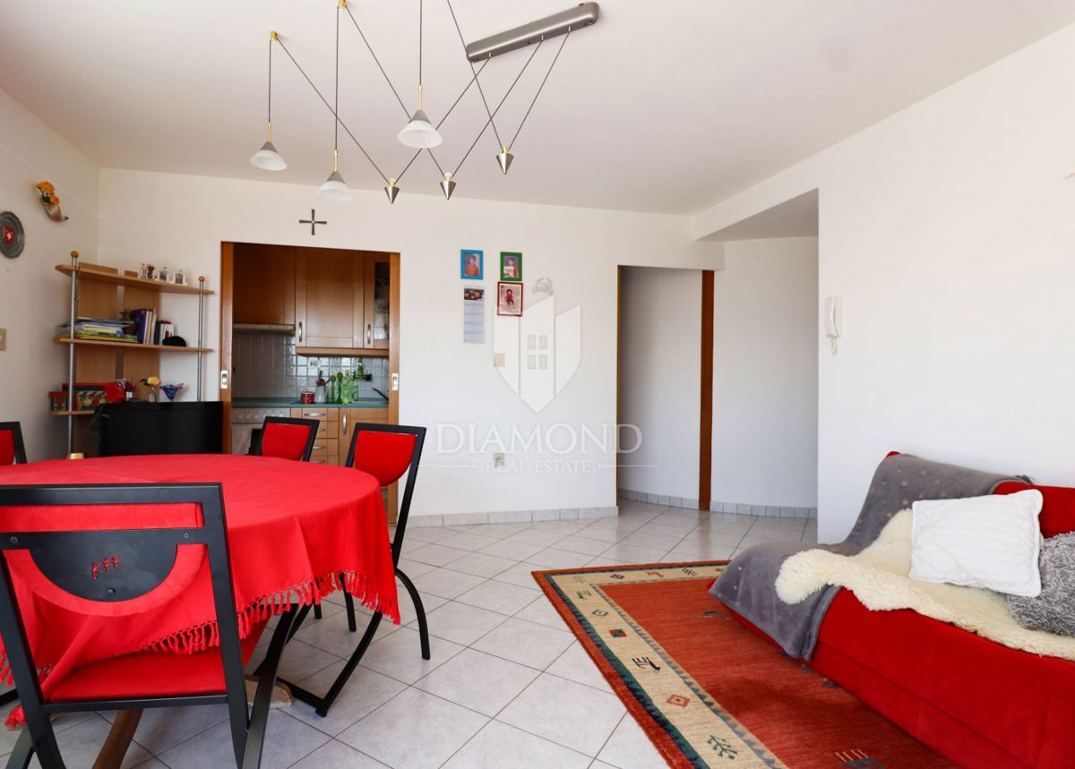 Apartma na iskani lokaciji, 300 metrov od morja.