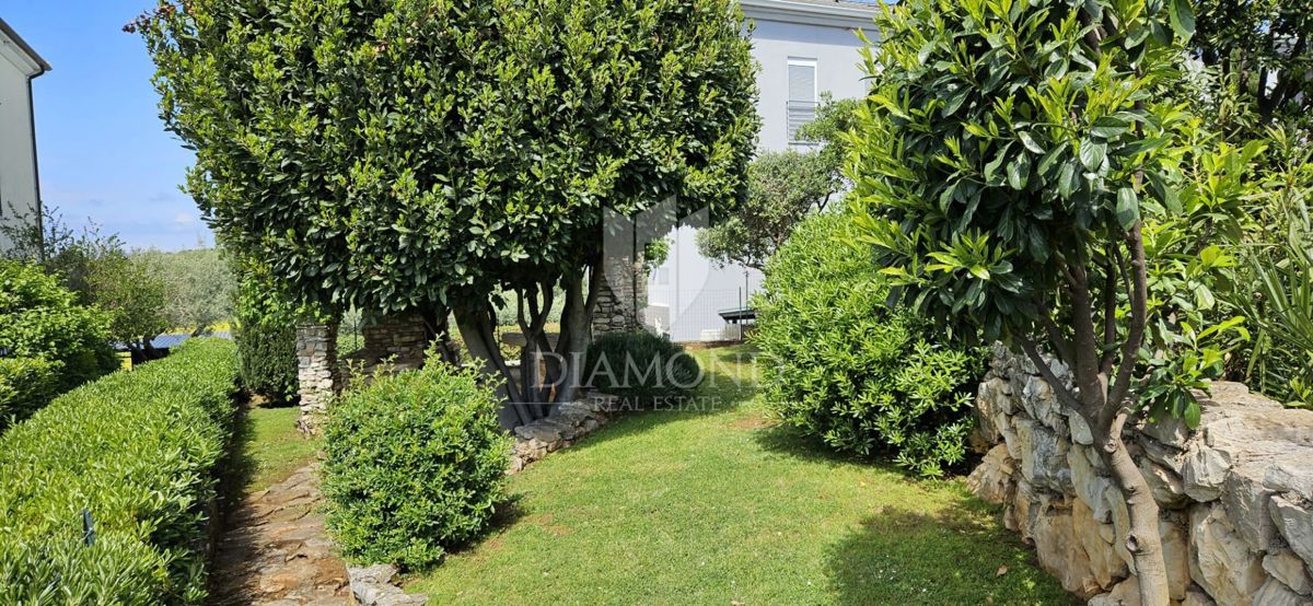 Apartma na iskani lokaciji, 300 metrov od morja.