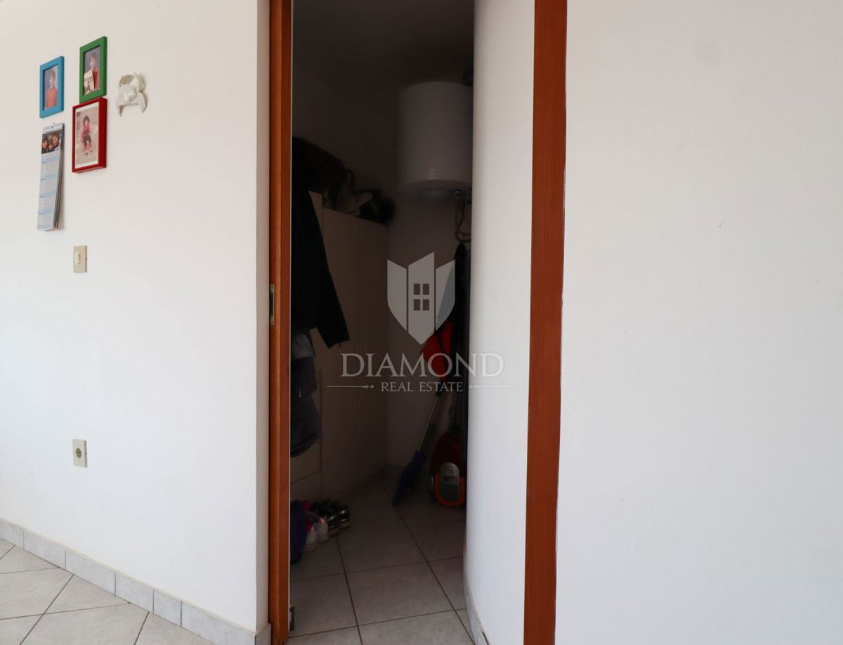 Apartma na iskani lokaciji, 300 metrov od morja.