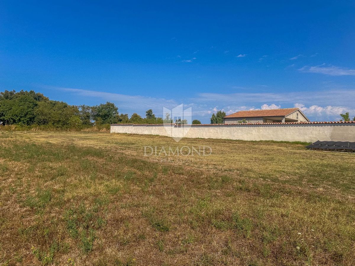 Barban, Zemljišče - Gradbeno dovoljenje