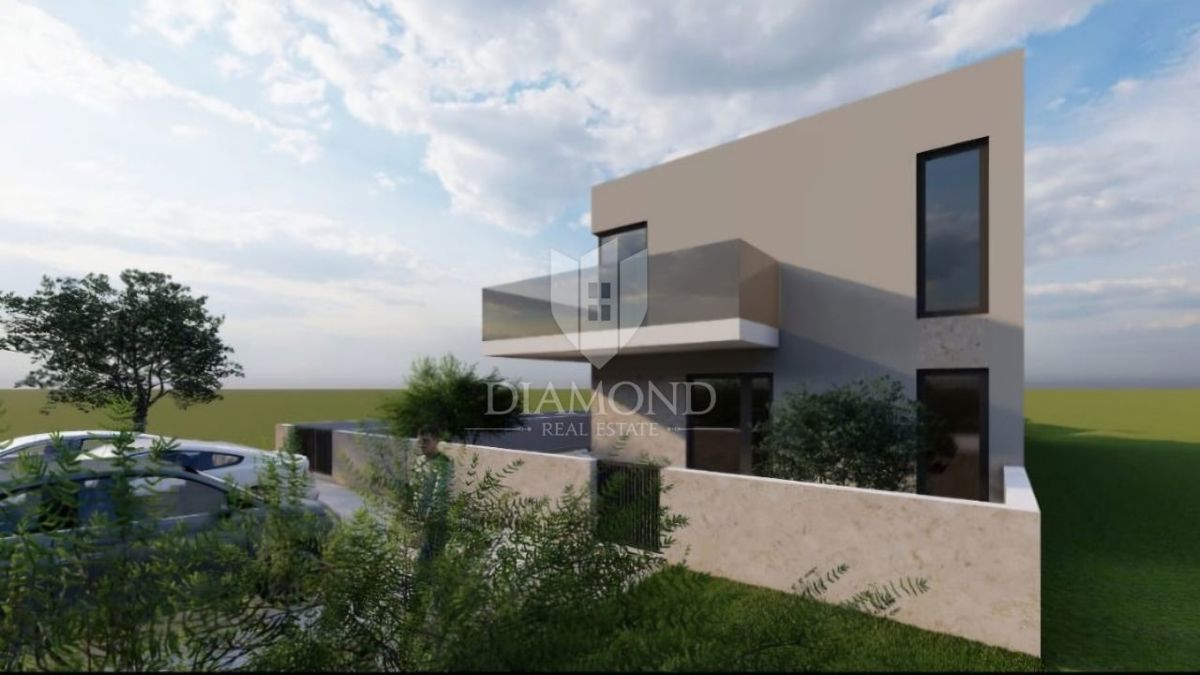 Poreč, gradbeno zemljišče s projektom 2 km od centra!