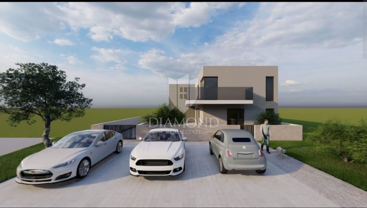 Poreč, gradbeno zemljišče s projektom 2 km od centra!
