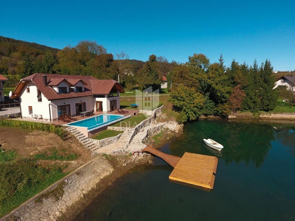 Ogulin, Čudovita vila ob jezeru