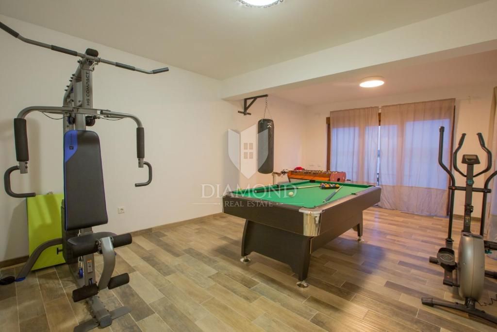 Ogulin, Čudovita vila ob jezeru