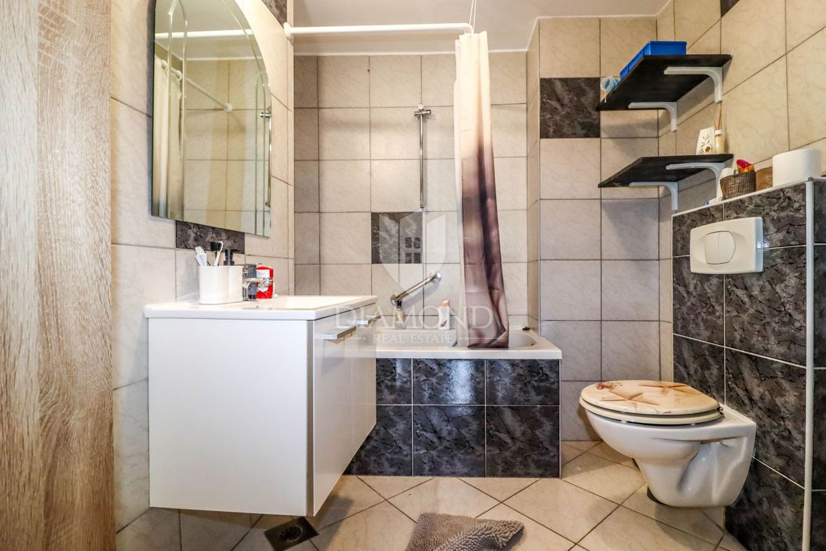 Rovinj, apartmaji v starem mestnem jedru s konobo
