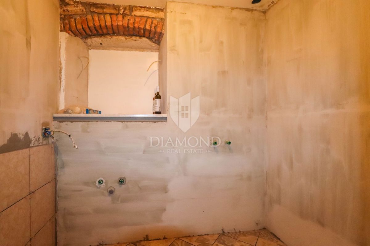 Rovinj, apartmaji v starem mestnem jedru s konobo