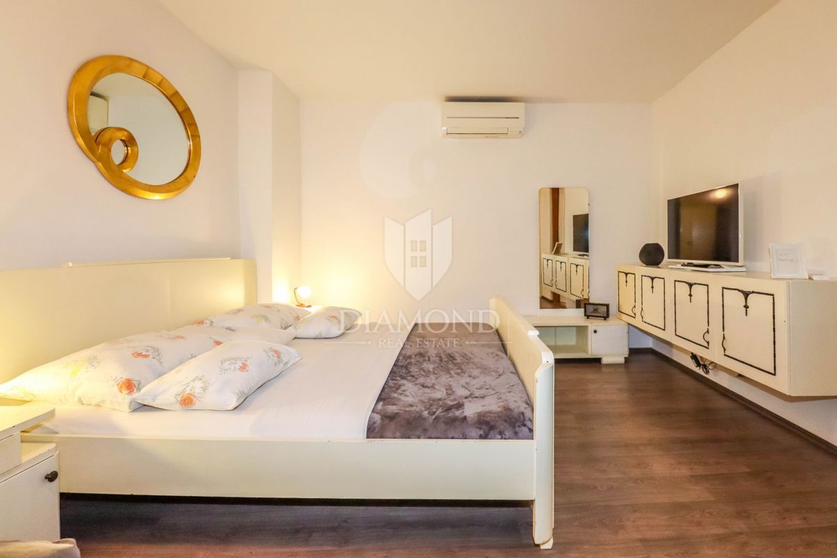 Rovinj, apartmaji v starem mestnem jedru s konobo