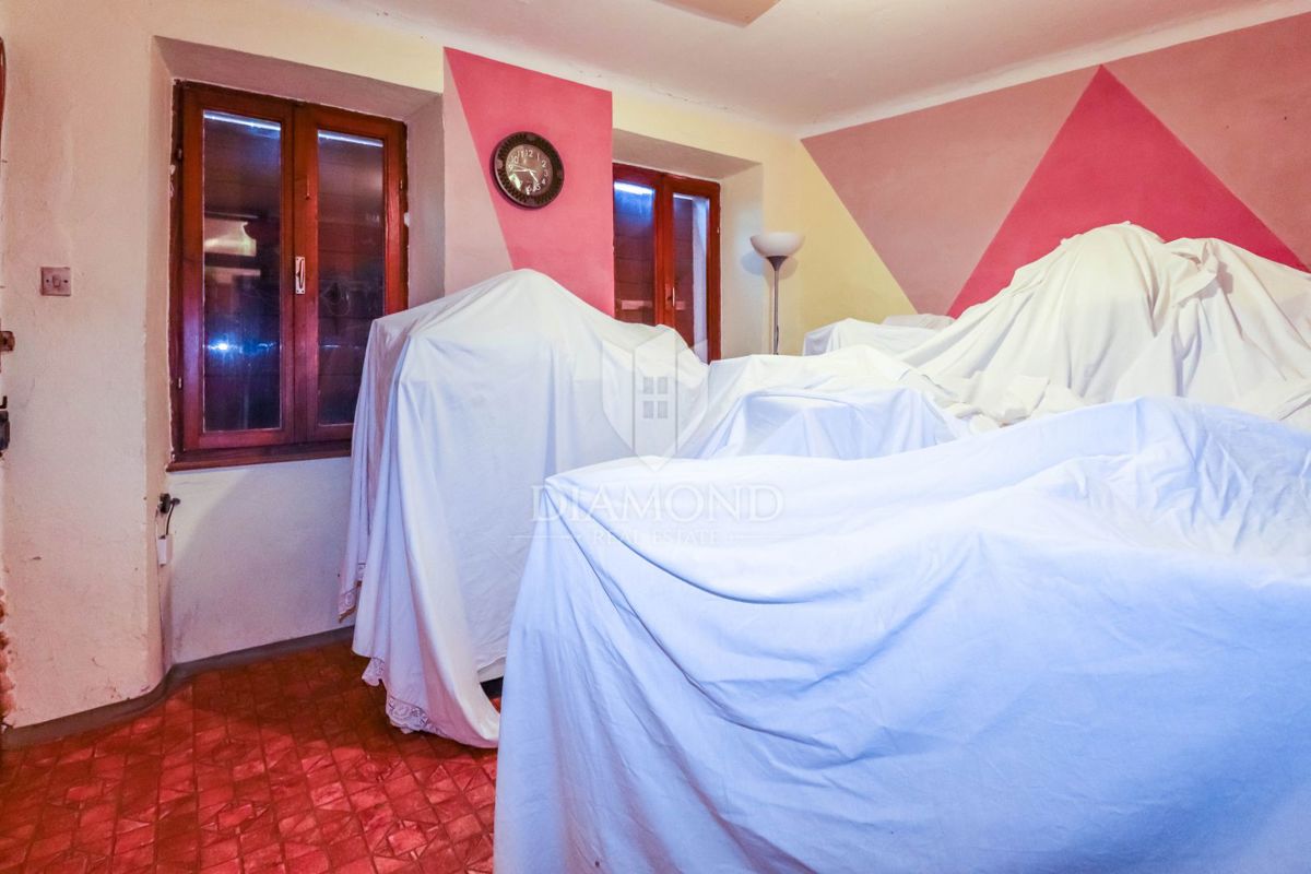 Rovinj, apartmaji v starem mestnem jedru s konobo