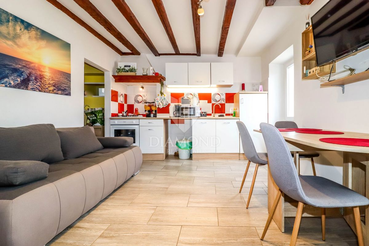 Rovinj, apartmaji v starem mestnem jedru s konobo