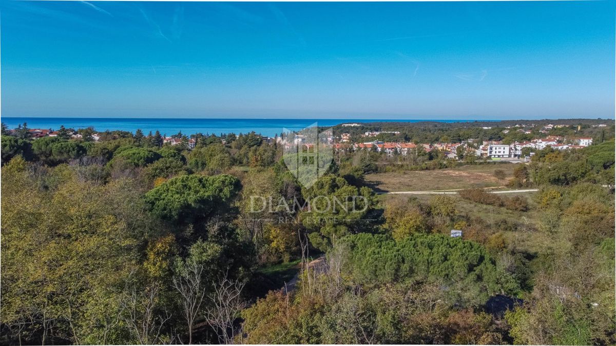 Poreč, trisobno stanovanje v 2. nadstropju v bližini centra!